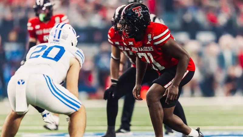 Texas Tech senior outside linebacker David Bailey and senior linebacker Jacob Rodriguez were...