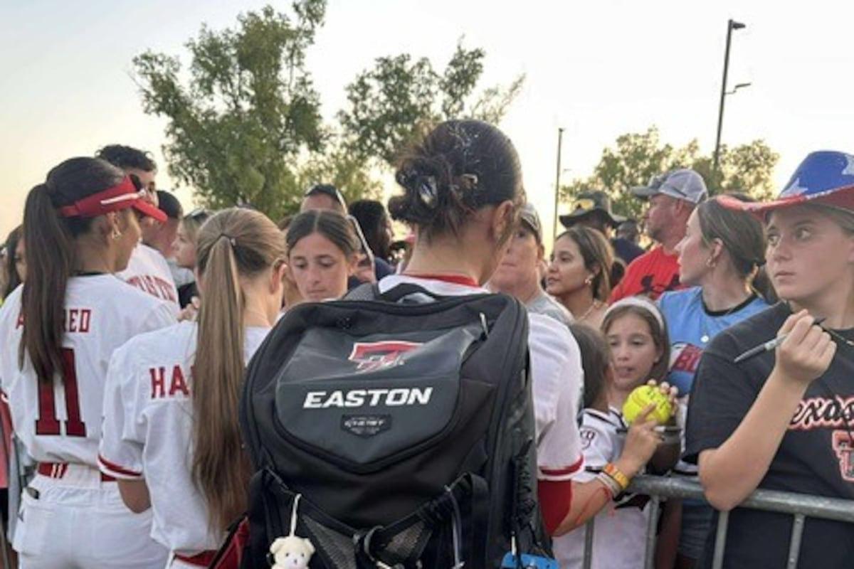Red Raider Makayla Garcia becomes Insta-Famous after stealing home in WCWS