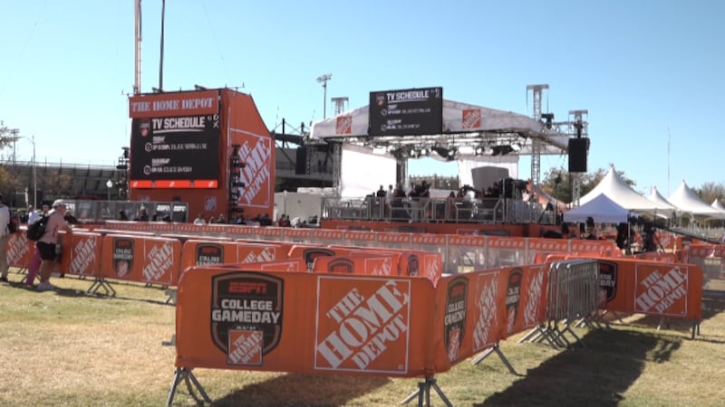 The ESPN GameDay crew is now in Lubbock, and analysts Rece Davis and Desmond Howard say this...