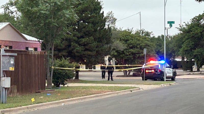 Lubbock Police investigating body found in central Lubbock