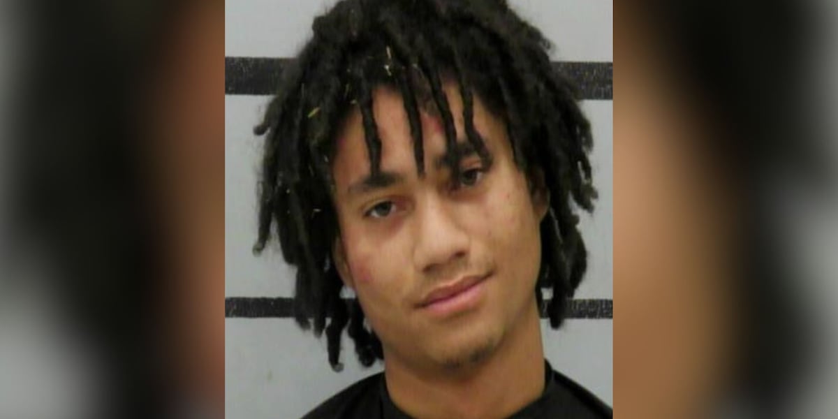 Ricky Cerna Lubbock grand jury indicts man for trying to hit officer with car