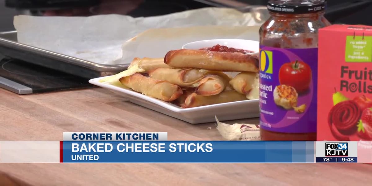 Corner Kitchen: Baked Cheese Sticks