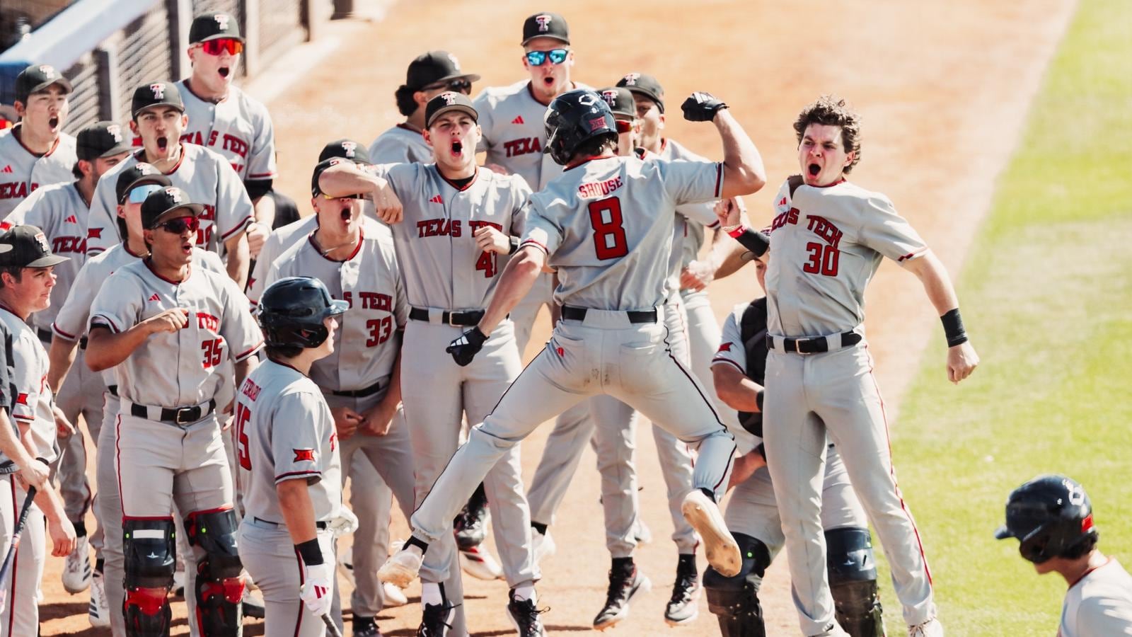 Texas Tech Baseball downs Arizona, 12-10, to win weekend series