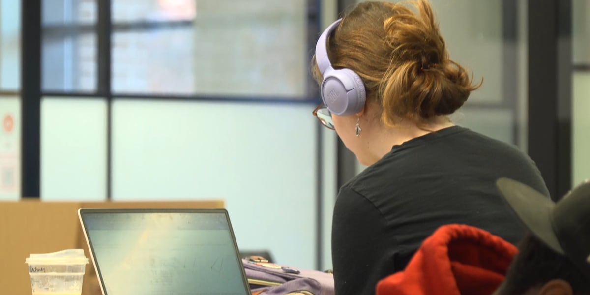 How AI Is Transforming Student Learning and Teaching in Today's Classrooms
