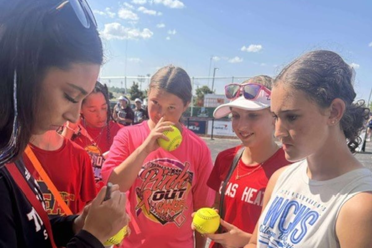 Red Raider Makayla Garcia becomes Insta-Famous after stealing home in WCWS