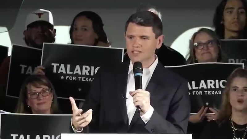 Rep. Talarico addresses crowd in Lubbock
